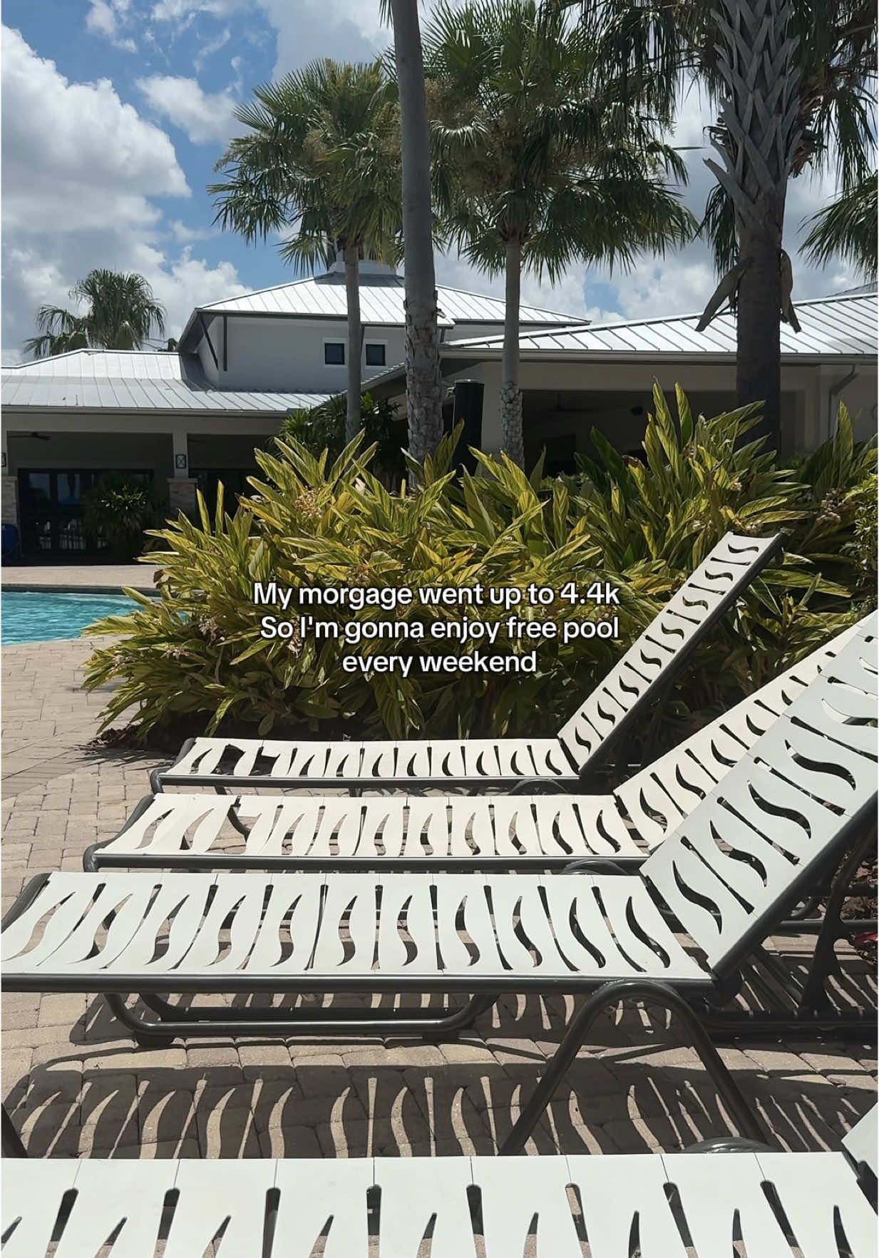 #florida #pool #fyp #pooltime #tuesdayvibes #tuesdaymotivation #howtogoviralontiktok 