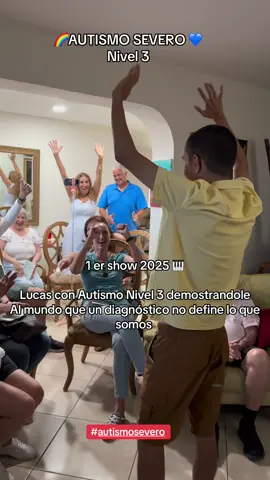 #autismomlove🧩🧩💫💫 #autismoinfantil #mamadeunniño💙 #autismo #lucas #autism #piano @💙💙duo dinamico 🧩🧩🧩 @Mom TEA💙❤️ @Alina la cubana💙💙🧩 @Alejandra 76 @Rosy12017748314254 @Al compás de las alcachofas @💙Ade.R💖J🪐S⭐️ 