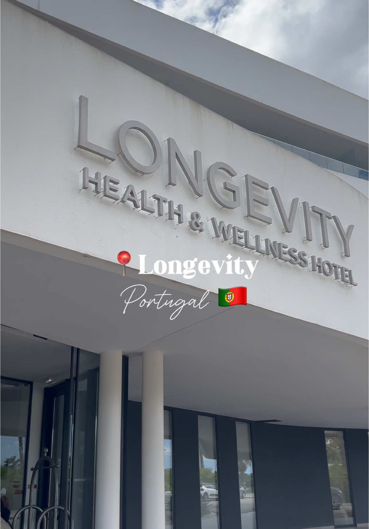Hotel: Longevity Health & Wellness Hotel Portugal 🇵🇹 Algarve  ……………….. #holiday #hotelroom #hotelportugal #portugal🇵🇹  #fypシ゚ #fyppppppppppppppppppppppp #girls #holidayp #holudaydump #alvor #algarve #Vlog #fyp #Vlog #traveltiktok 