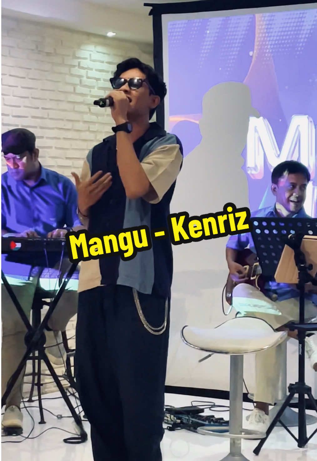 Si pelaku yg bikin aku ter-mangu mangu langsung kita jadiin guest star 🍻😌 @KENRIZ  #mangu #kenriz #kenko #idol #fourtwntymusic 