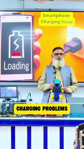 charging faults in a mobile #MobileRepairTraining #iPhoneMemoryHack #ChipLevelRepair #punjabmobile 