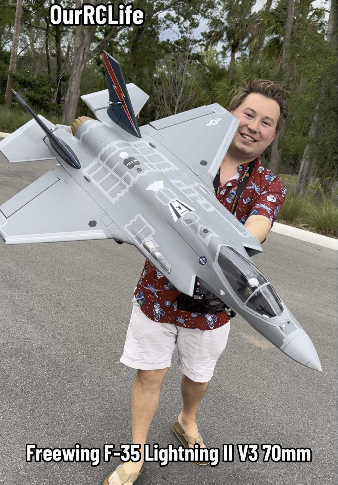 What an amazing aircraft! 💯🔥✈️ @Motion RC #remotecontrol #rc #fighterjet #military #pilot #flying #airplane #fyp 