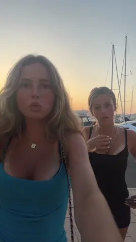mallorca! #mallorca #spain #sunset #viral #fyp #foryou #makeusviral #twins #outfits 