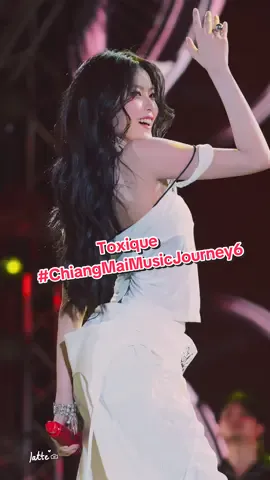 Toxique 🔥🔥🔥 @mmabelz  #CCMFF2025 #ChiangMaiMusicJourney #ChiangMaiMusicJourney6 #PiXXiE #TOXIQUE #PiXXIE_TOXIQUE #มาเบล #mmabelzz #Mabelz_PiXXiE #TPOP #FANCAM #LattèGallery