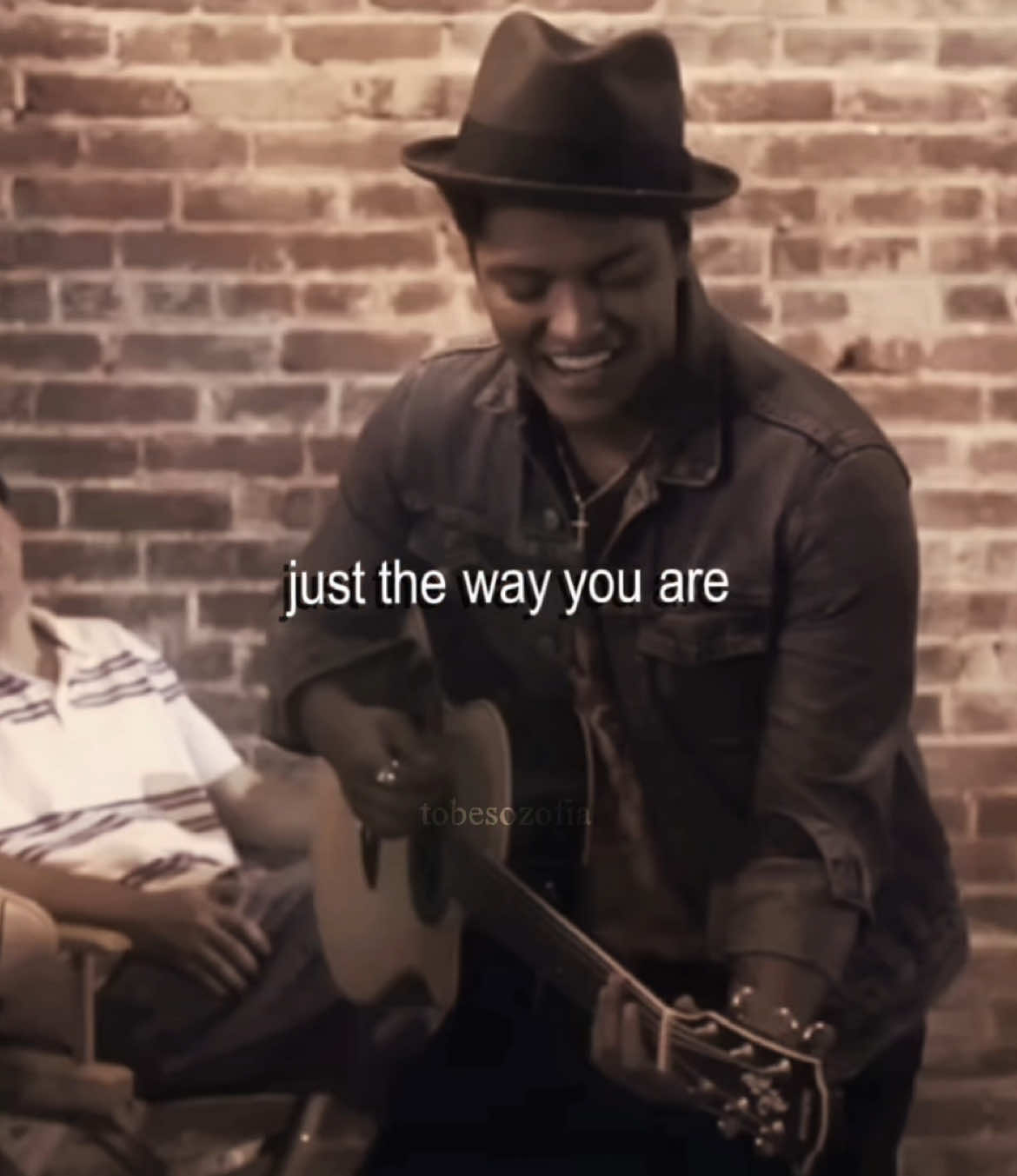 constant reminder that you are beautiful, do not let anyone tell you otherwise. don’t compare yourself to anyone, your beauty is unique. embrace it 💝💝 #brunomars #brunomarsvideos #fyp #petergenehernandez #foryou #hooligans #album #brunomarslive #bm4 #selflove #women #mentalhealthmatters 