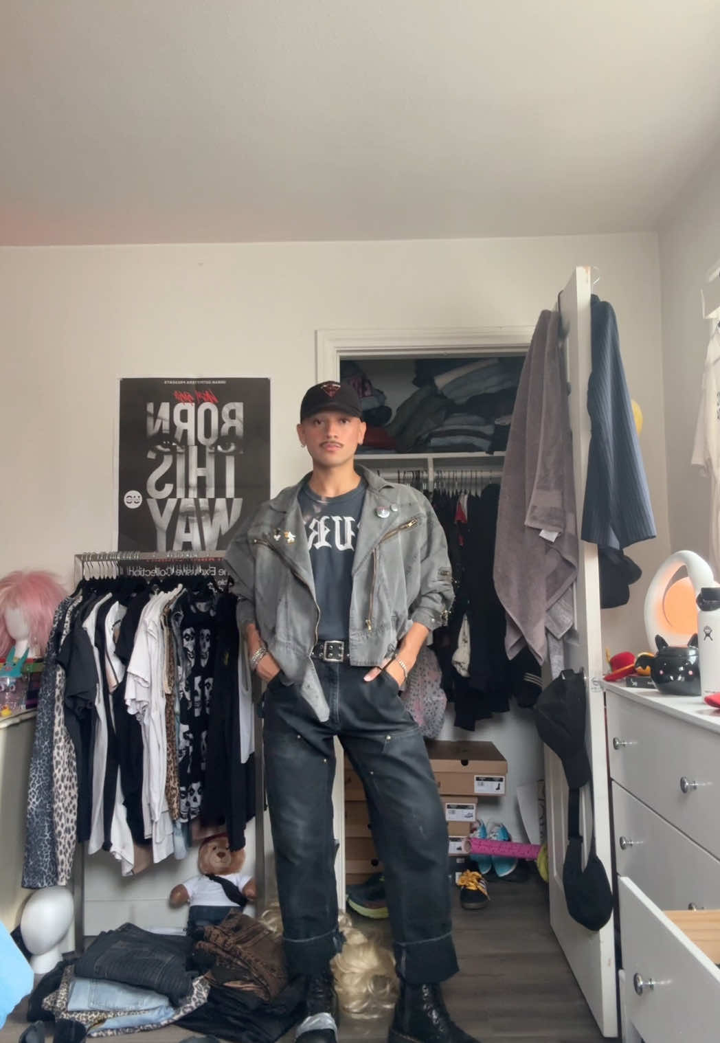 I ended up changing my shirt and ditched the jacket.  #OOTD #stupidlittlegayoutfit #gay #outfitinspo #urbanoutfitters #mensstyle #drmartens #vintage #fitinspo #carhartt #mensfashion 