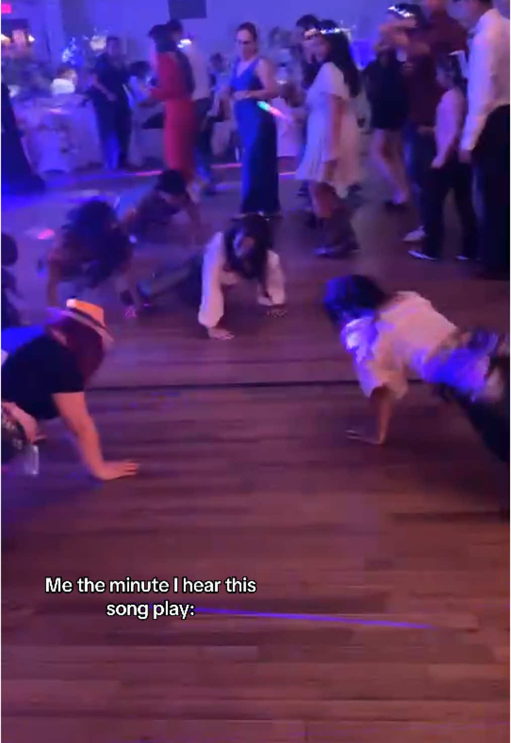 😛we ate #miasquince #laiguana #dance #baile #quince #quinceañera #fyp #fypage #viralvideo #viral #stilllearning #friends #15años #fun #lit 