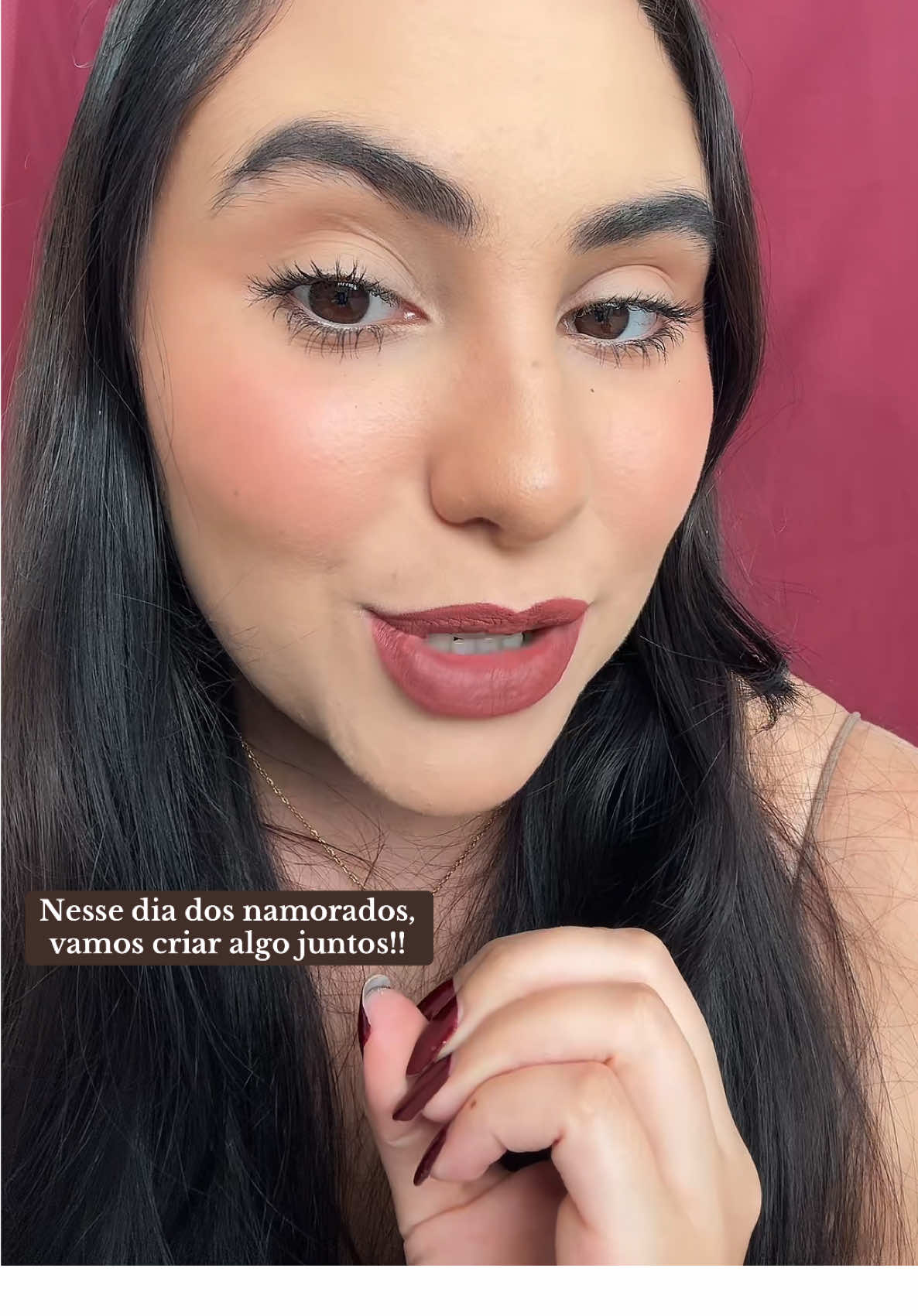 Me responde aqui! • Quando foi a última vez que você sentiu uma conexão profunda com alguém ?  • Você se lembra da última vez que você se apaixonou ?  • Você gostaria de sentir o seu coração vibrar novamente ?  • Quando, como foi e quem foi a pessoa que te fez se sentir mais confortável com você mesma dentro de um relacionamento, ou você nunca sentiu isso ?  Agora vamos iniciar um novo processo criativo de uma magia poderosa e quero que vocês estejam presentes comigo!! 