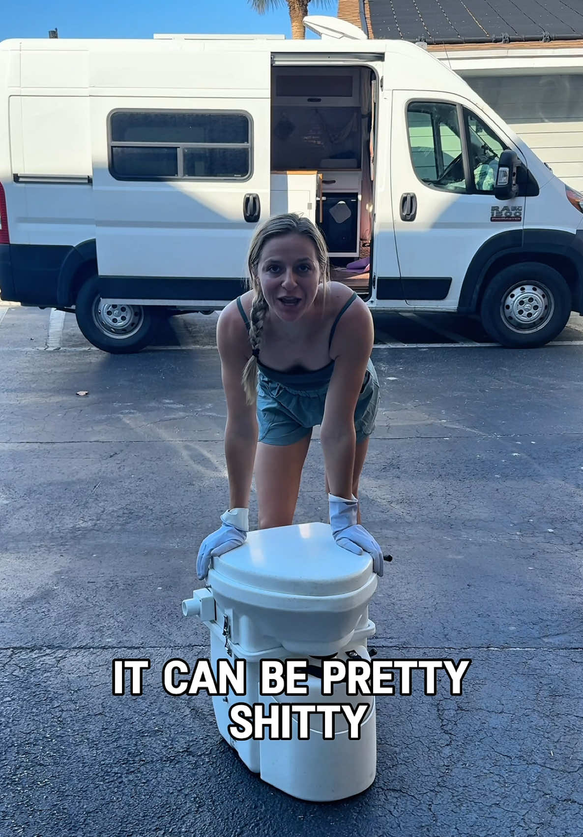 cleaning compost 🤝 modern dating  #vanlife #solofemalevanlife #composting #vanlifediaries #vanlifereality 