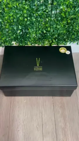 Papete Feminina Tratorada Vizzano Tiras #produtonovo✨️ #conforto #viral_video #leve #sandaliasfemininas #chinelos #chinelo #calçadosfemininos #calçados @vizzano_oficial