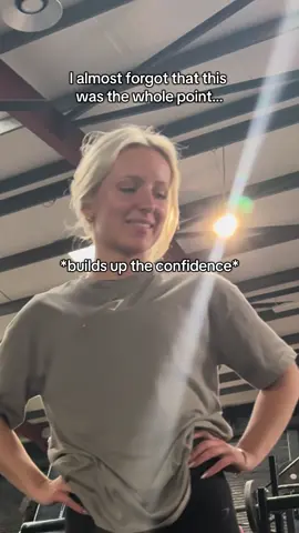 No because I was just as nervous as her… you guys melt my heart 🥹🥹 #gymgirl #gymconfidence #girlswholift #gymcommunity 