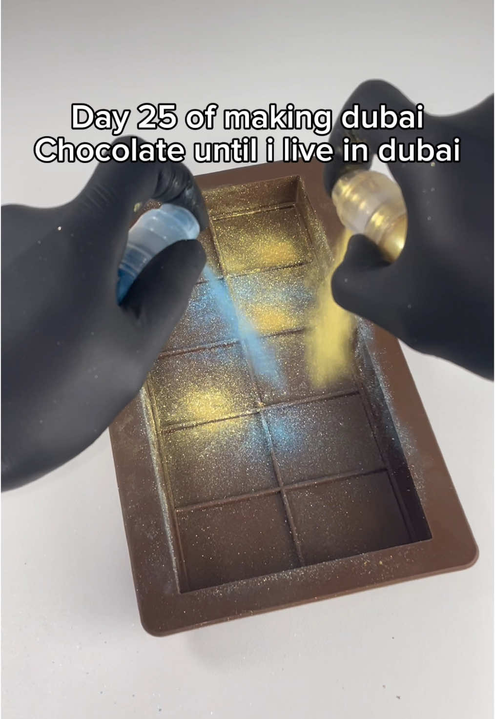 Day 25 of making Dubai Chocolate 🍫 #dubai #chocolate #dubaichocolate #day1 