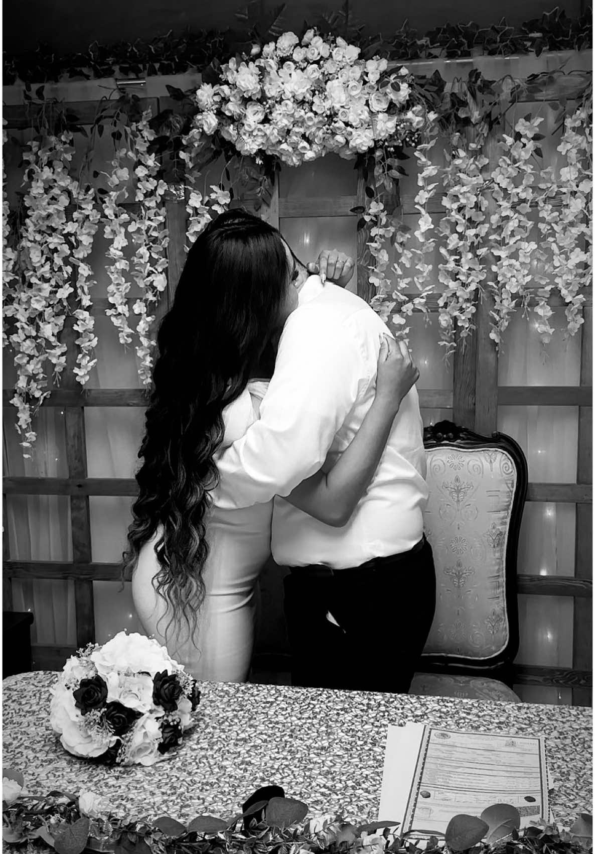 Eres mi razón para sonreír cada día, mi refugio en los momentos difíciles y la paz que mi corazón siempre buscó❤️❤️#paratiiiiiiiiiiiiiiiiiiiiiiiiiiiiiii #esposos #bodacivil #elamordemivida #familia#intocable 