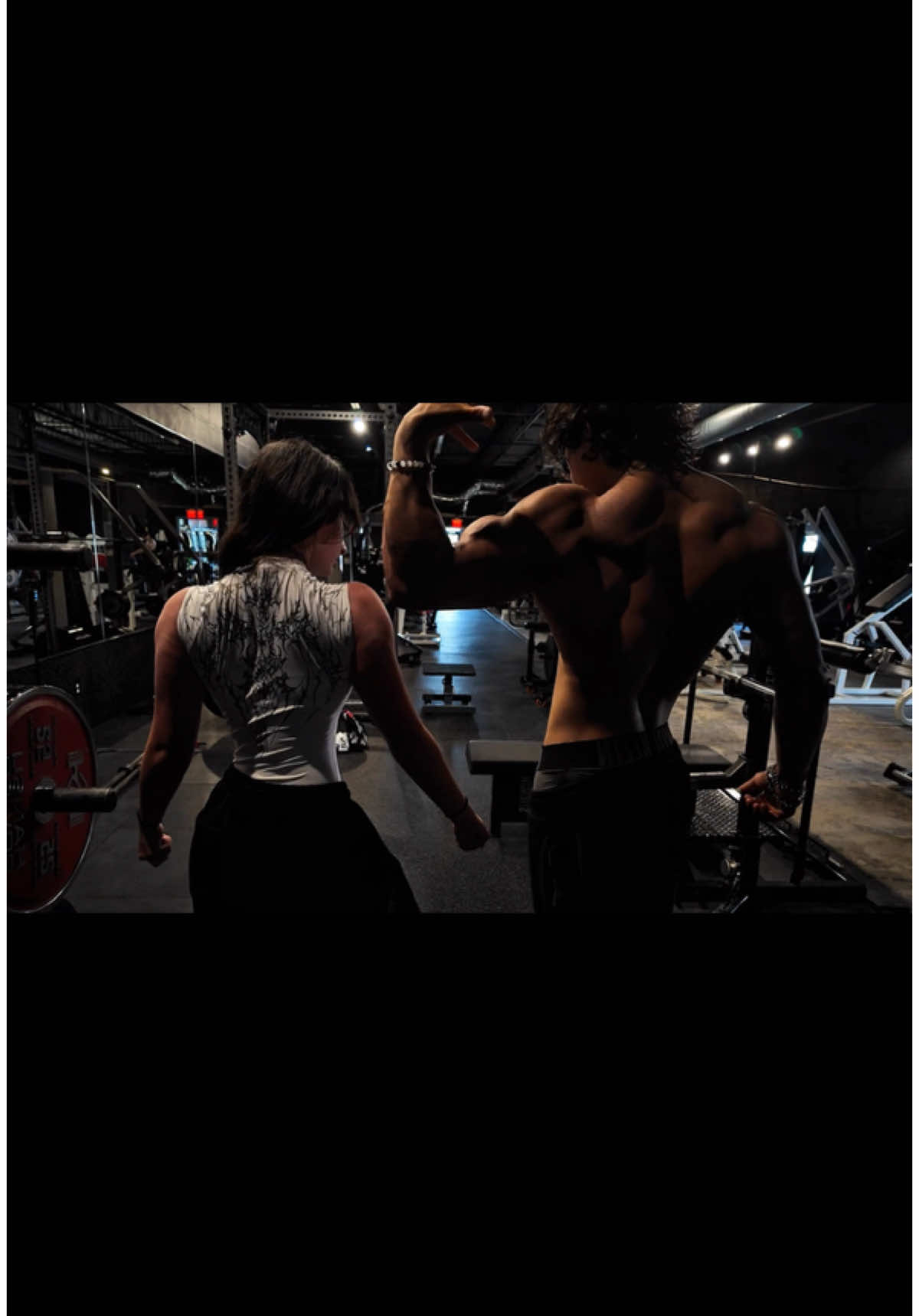 LFG DROP DAY @ 8 PM EST @Breathedivinity code “carom” & “jay” @jaydon  #gym #breathedivinity #yumeko #gymmotivation #girlswholift #fyp #foryou #pullday 
