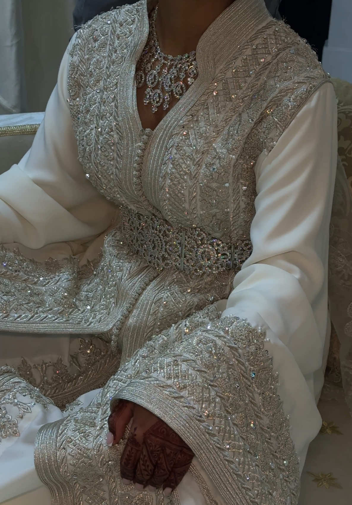 Moments before the Amira entry 🤍 Caftan @maisonfatim  #moroccanbride #traditionalbride #moroccanwedding 