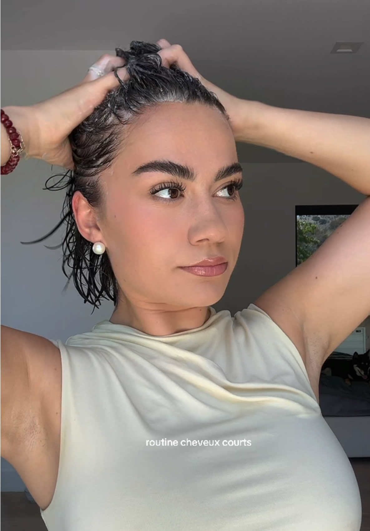 🍸  shampoing : @champōo  soin à rincer glazy gloss  @NEQI Hair  sérum cuir chevelu : @Guerlain 