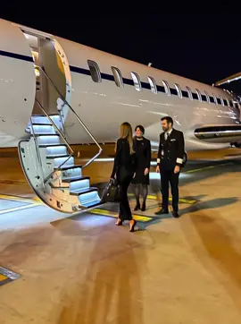 She's her own boss #fypシ゚ #manifesting #fyp #luxury #abundancemindset #ceo #femaleceo 