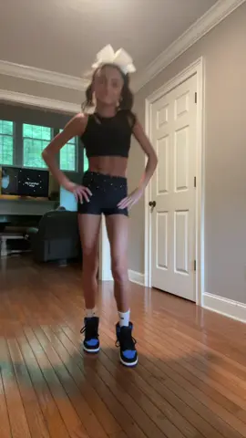 Happy Tuesday !  Steel practice 🖤
