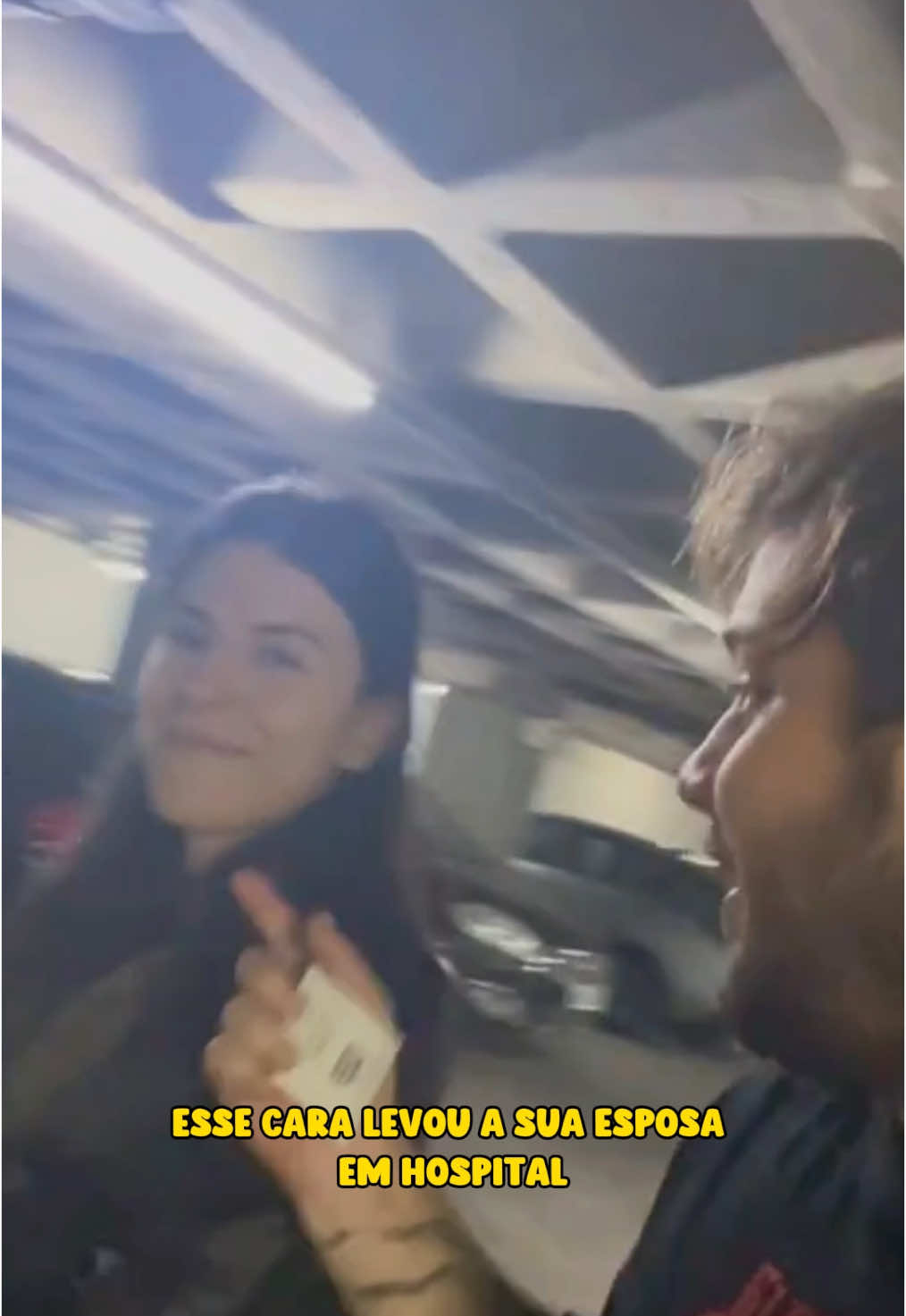 Ela foi atendida por um médico bonitão