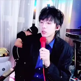 HKT chắc cũng bất lực 🤣🤣 ổng hát méo cả miệng 😂#luuvuninh #khomlung #chietyeu #xuhuong #fyp #viral 
