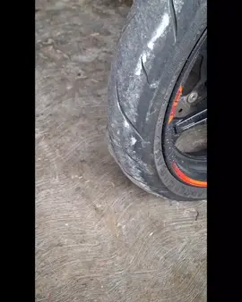 Proceso completo de cambio fe llantas a mi moto 450sr . . . #motovlog #motos #motorcycle #cfmoto #450sr #teamcf #llantas #pirelli #diablo4 