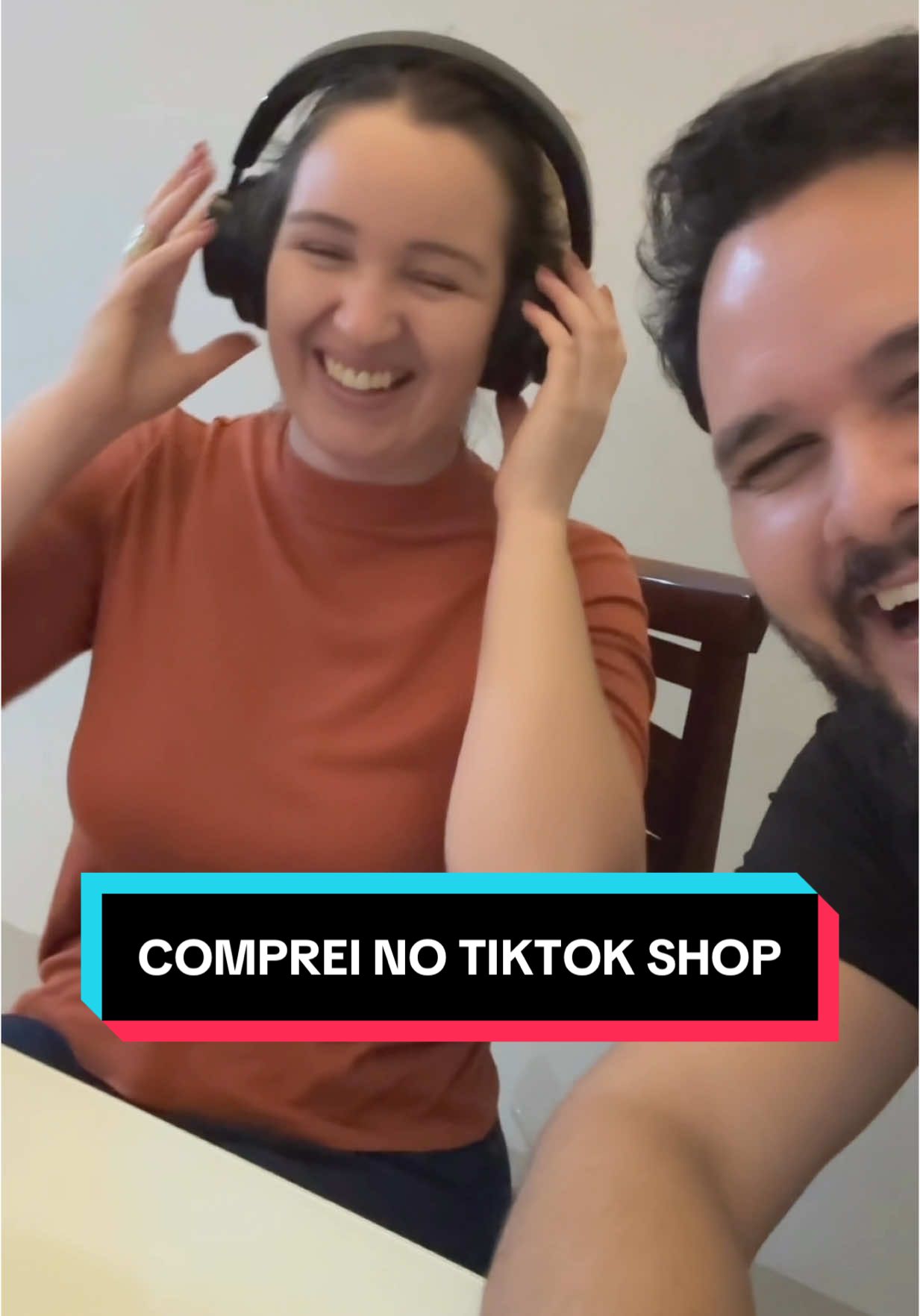 Fone bluetooth Onistek confortável e som grave!