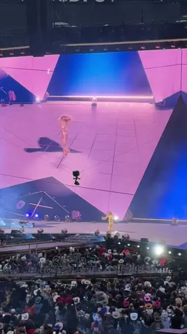 beyonce is so unserious i love her sm