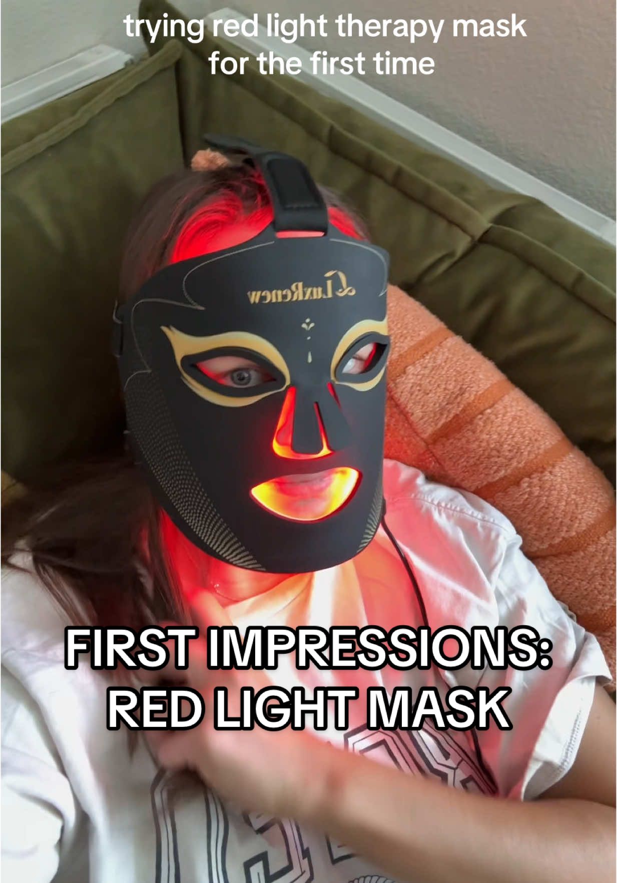 verdict is still out on how it effects my skin long term, but this was a relaxing way to work on my skin while I multi task! #luxrenewmask #luxrenew #redlightmask #redlightmask #redlighttherapy 