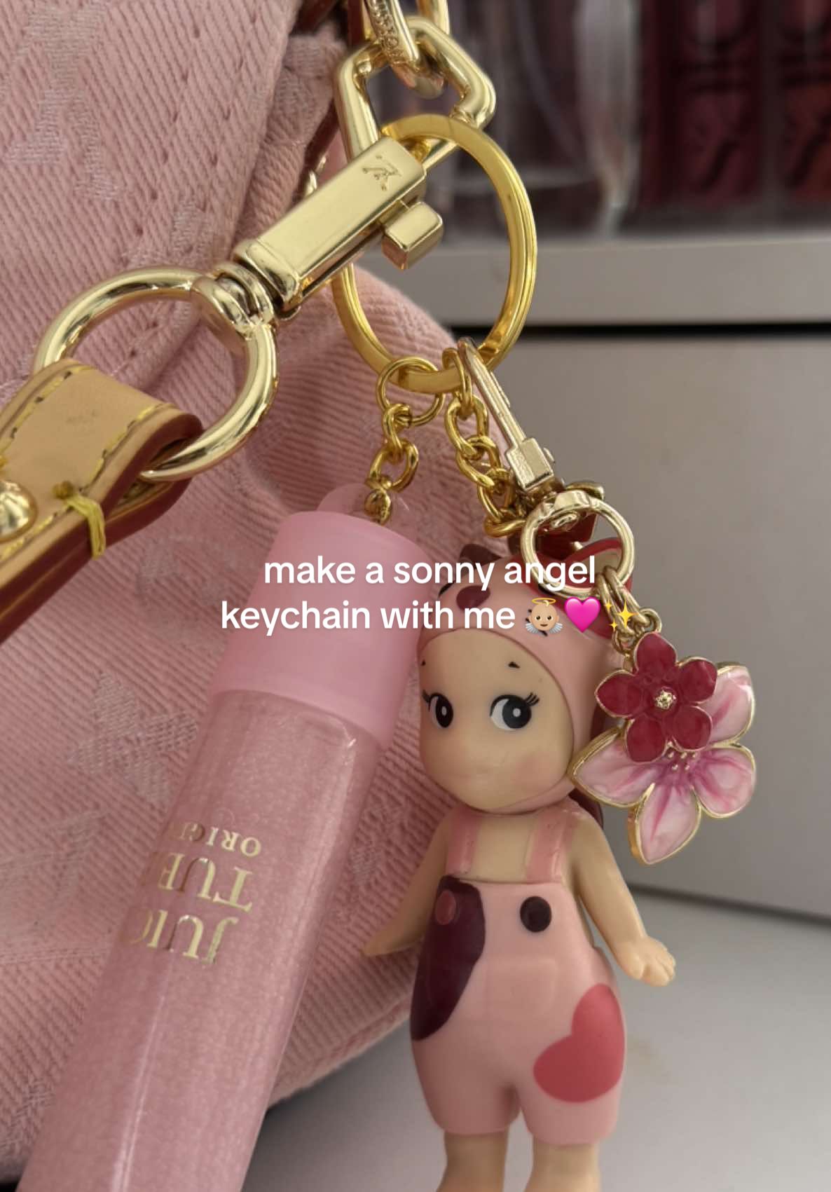 this came out so good i love her🥹 #sonnyangels #sonnyangelkeychain #lipglosskeychain #pink #girly #girls #sonnyangeltok #sonnyangelcatlifeseries #sonnyangeldiy #DIY #artsandcrafts #lancome @Lancôme 