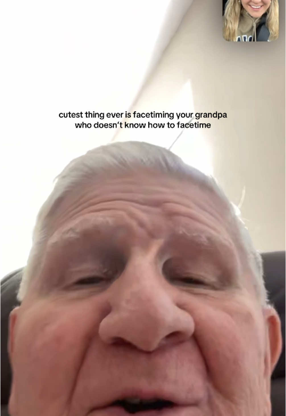 wait till the end 😭🥹  does anyone ft their grandparents?  it’s so cute how he doesn’t hold the phone right!!  #CapCut #fyp #fypシ #facetime #grandpa #grandma #grandparents #memory #cute #core 