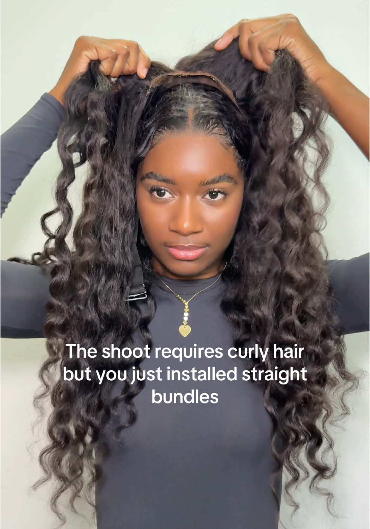 No choice but to make it work 🤣  #straightbundles #contentcreator #fyp #creatorsearchinsights #beautycreator #curlywig 