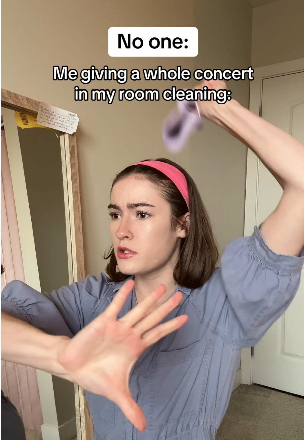 COMMENT IF YOU DO THIS TOO 😭😭 #concert #britneyspears #voiceimpressions #foryoupage 