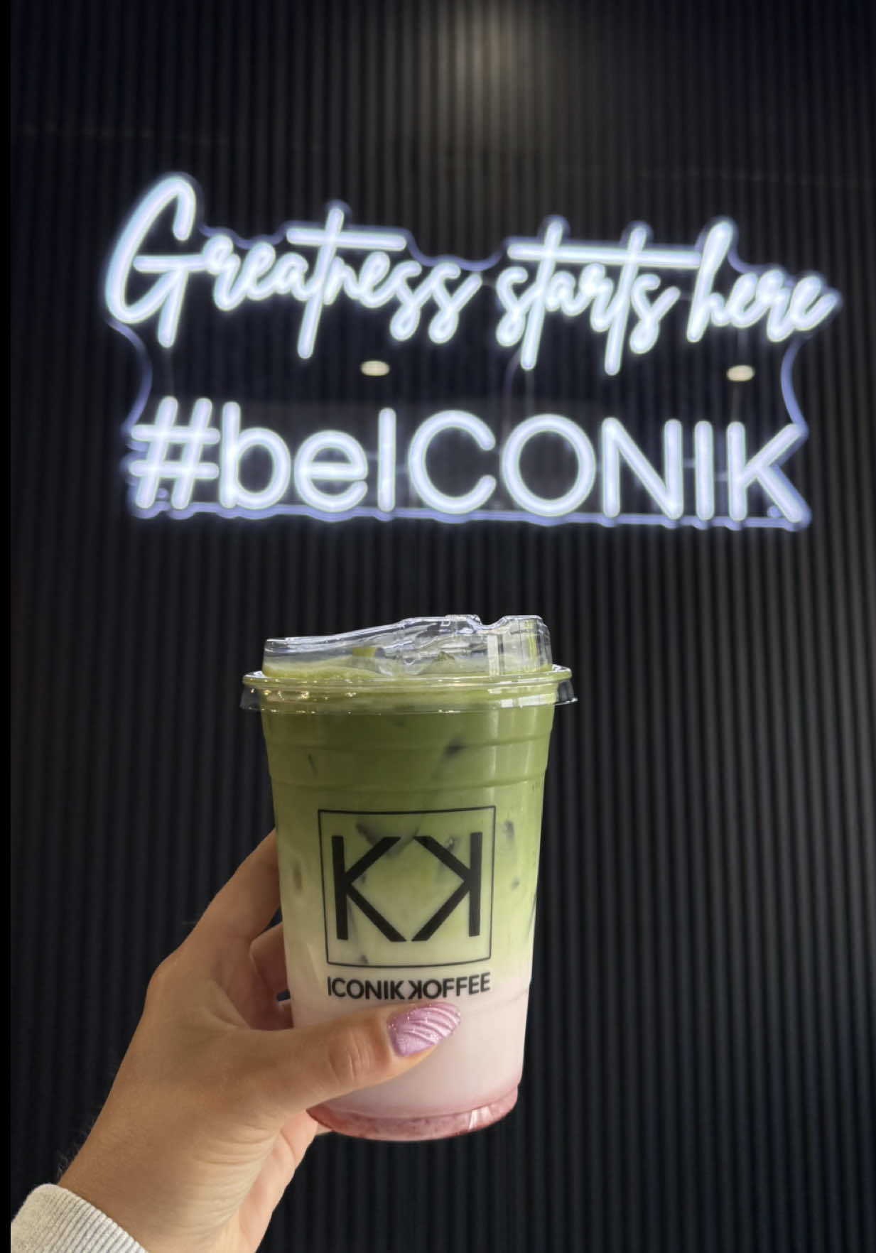 tried something new today and I’m not mad about it 🍓🍵  #CapCut #iconikkoffee #coffee #coffeeshops #southmiami #coralgables #matcha #matchalatte #icedmatchalatte @IconiKKoffee 