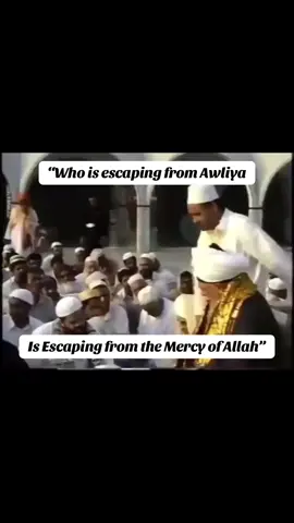 “Who is escaping from Awliya is escaping from the Mercy of Allah” Mawlana Shaykh Nazim ق during their trip to Pakistan  #pakistan #mawlanashaykhnazim #islam #muslim #allah #prophet #muhammad #nabi #rasool #sunnah #mawlid #shaykhnazim #shaykhmehmet #shaykhmuhammadadil #awliya #naqshbandi #dailyquote #dailywisdom #feelgood #belovedofallah #milad #hadith #islamicquotes #qasida #nasheed #Zikr #dhikr #salawat #lahore #islamabad #karachi #urdu 