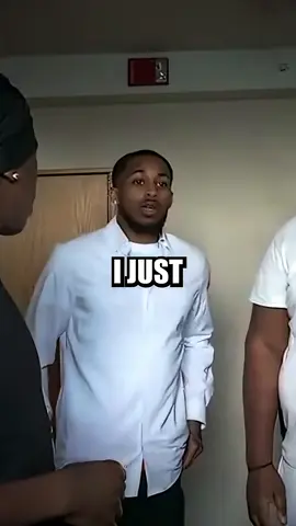 Tota gets asked how old he is and says this 😂😭#fyp #fypシ #foryoupage #streameruniversity @Tota Mc @DDG @Ray 