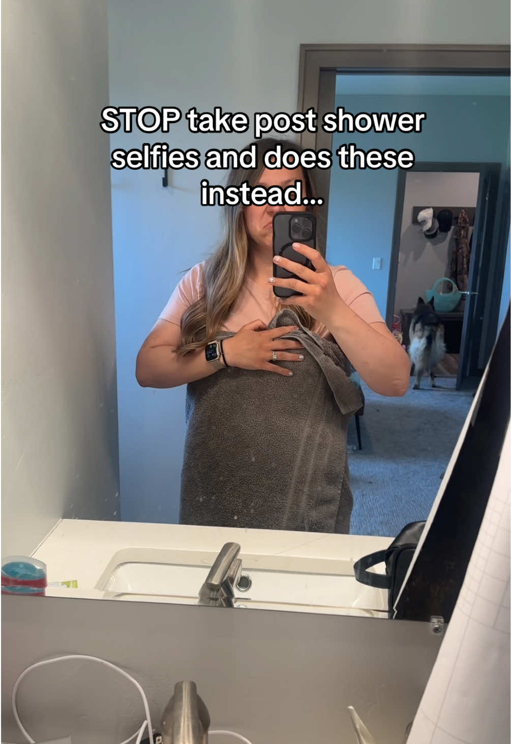 Post shower selfies look better like this #shower #selfie #posingtips 