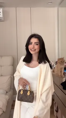 صرت اسمع ام كلثوم 🤯
