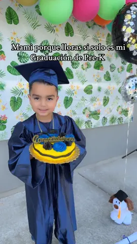 Ya no es un bebé😭🥺  #graduated #prek #graduacion #bebe #fypシ #parati #son 