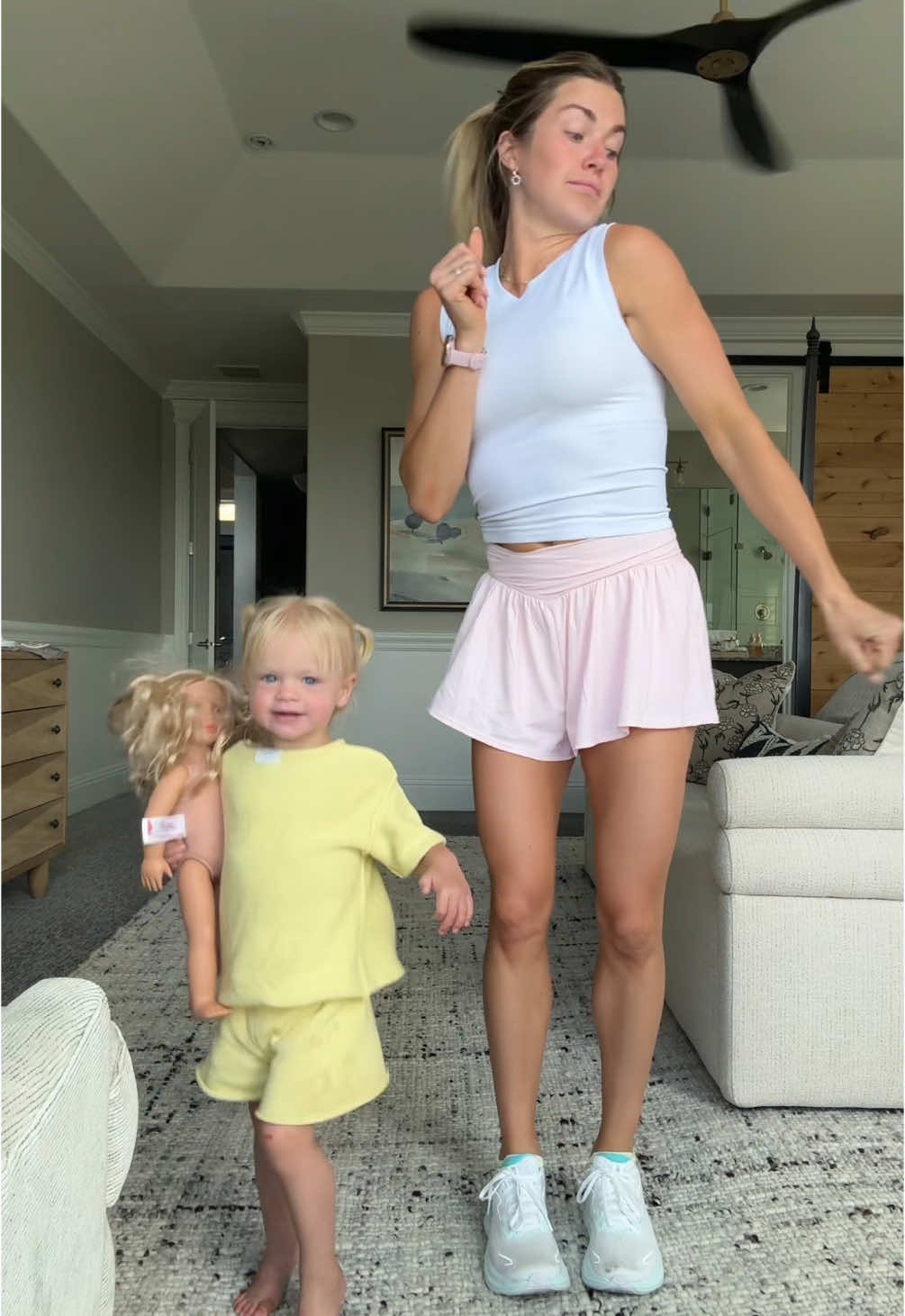 It's the inside out and backwards shirt for me 😂😍🫶🏻 #MomsofTikTok #momlife #dancingmom #dancemom #toddlersoftiktok #mommydaughter #mommydaughterduo #mommydaughtervibes #girlmom #dancingtoddlers 