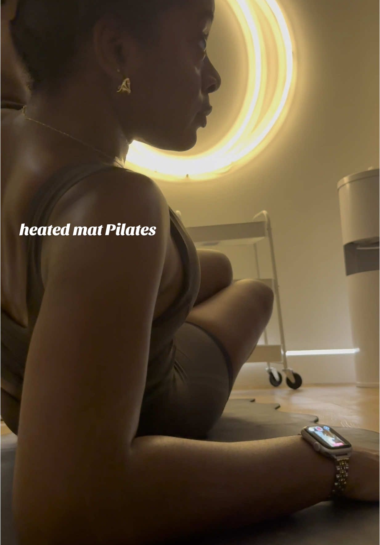 I didn’t even take a pic at the end of class, that’s how out of it I was 🥵 #matpilates #hotpilates #pmotd #CapCut 