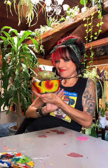 When you can’t find the kind of funky planter you’re looking for…just DIY that b*tch🎨🪴 #Plants #Succulent #Planter #Crafty #DIY #PlantLady #Funky #Psychedelic #PlantPot  #PlantTok #PlantsWithSofi #WeCanPropagateIt