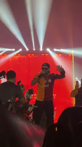 #galatasaray #kutlama #şampiyongalatasaray #icardi #yenikapı #fypage #fyppppppppppppppppppppppp #kesfet #kesfetteyiz #mauroicardi #cimbom 