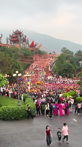 #le tắm phat tai quang nịnh ba vang#