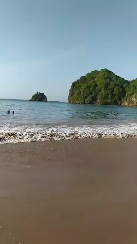 #venezuela🇻🇪 #sucrevenezuela🇻🇪 #viajando #playamedina  Una mezcla entre musica electrónica y naturaleza 