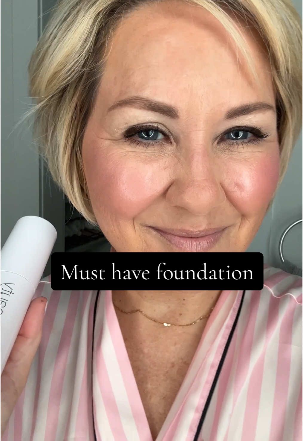 I love wearing this perfect duo from@@RMS Beauty I am wearing shade 22.5. I love to add extra glow by adding living luminizer on top! #makeupartist #makeuptutorial #grwmmakeup #cleanbeauty #foundation #primer #makeuptransformation 