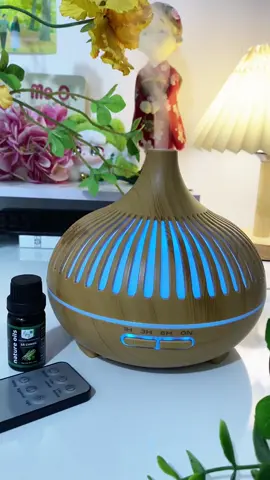 Máy xông tinh dầu giúp thư giãn ngủ ngon #mayxongtinhdau #mayphunsuong #maytaodoam #maykhuechtantinhdau 