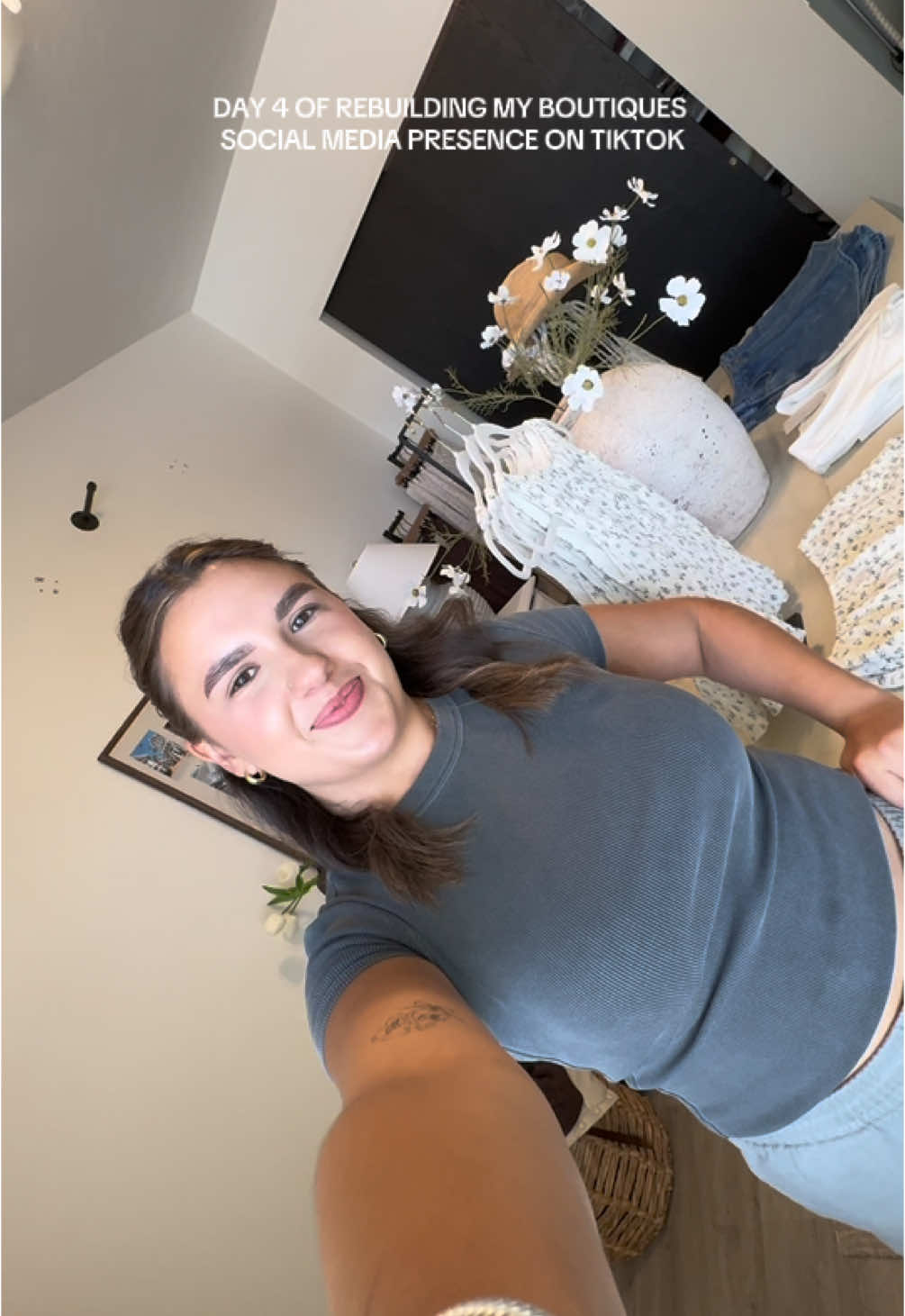 Love a mini store refresh 🫧 #onlineboutique #smallbusinessowner #boutiqueowner #fyp #socialmedia #fashiontiktok 