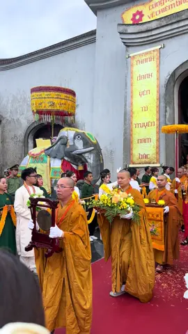 CUNG RƯỚC XÁ LỢI PHẬT về Chùa Chuông Hưng Yên
