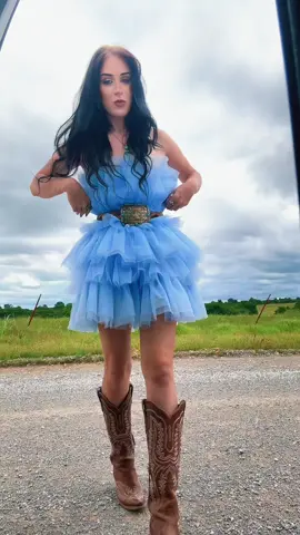 #nfrfashion #turquoisejewelry #westernfashion #cowgirl 