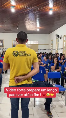 🥹 Esse vídeo é forte se quiser ver até o fim prefere um lenço !!!  #palestras #escolas #amor #quemamacuida #reflexao #educacao #alunos 
